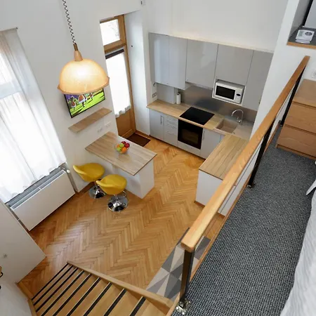 Ferdinand By Nux Apartament