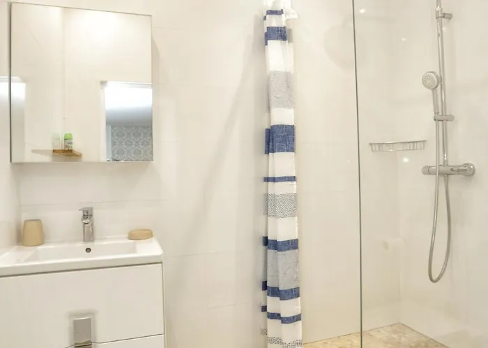 Ferdinand By Nux דירה *